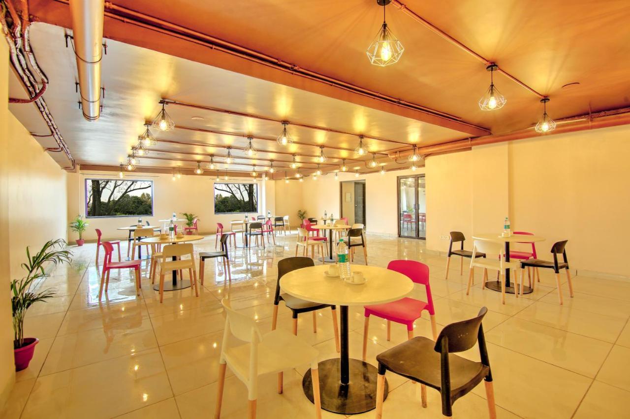 Artisan Rooms New Delhi Exterior photo