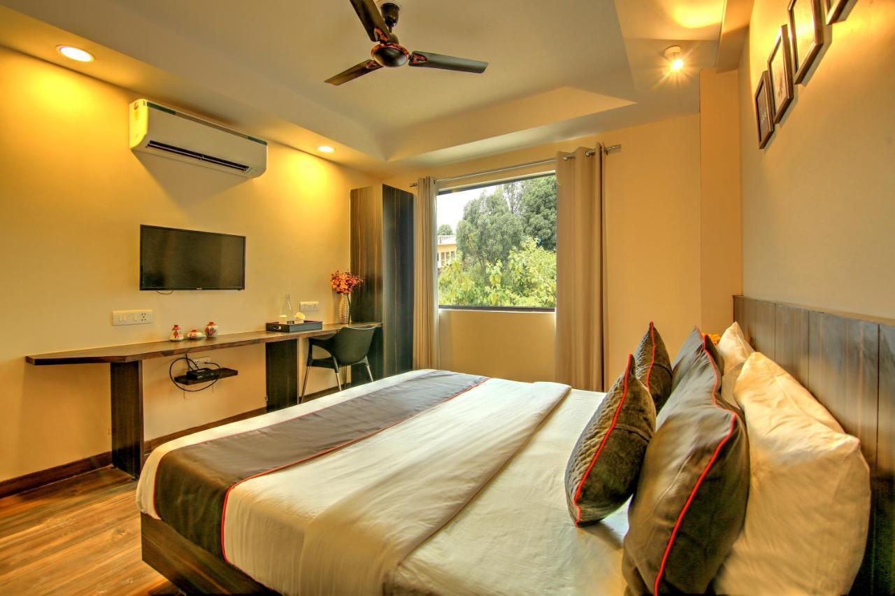 Artisan Rooms New Delhi Exterior photo